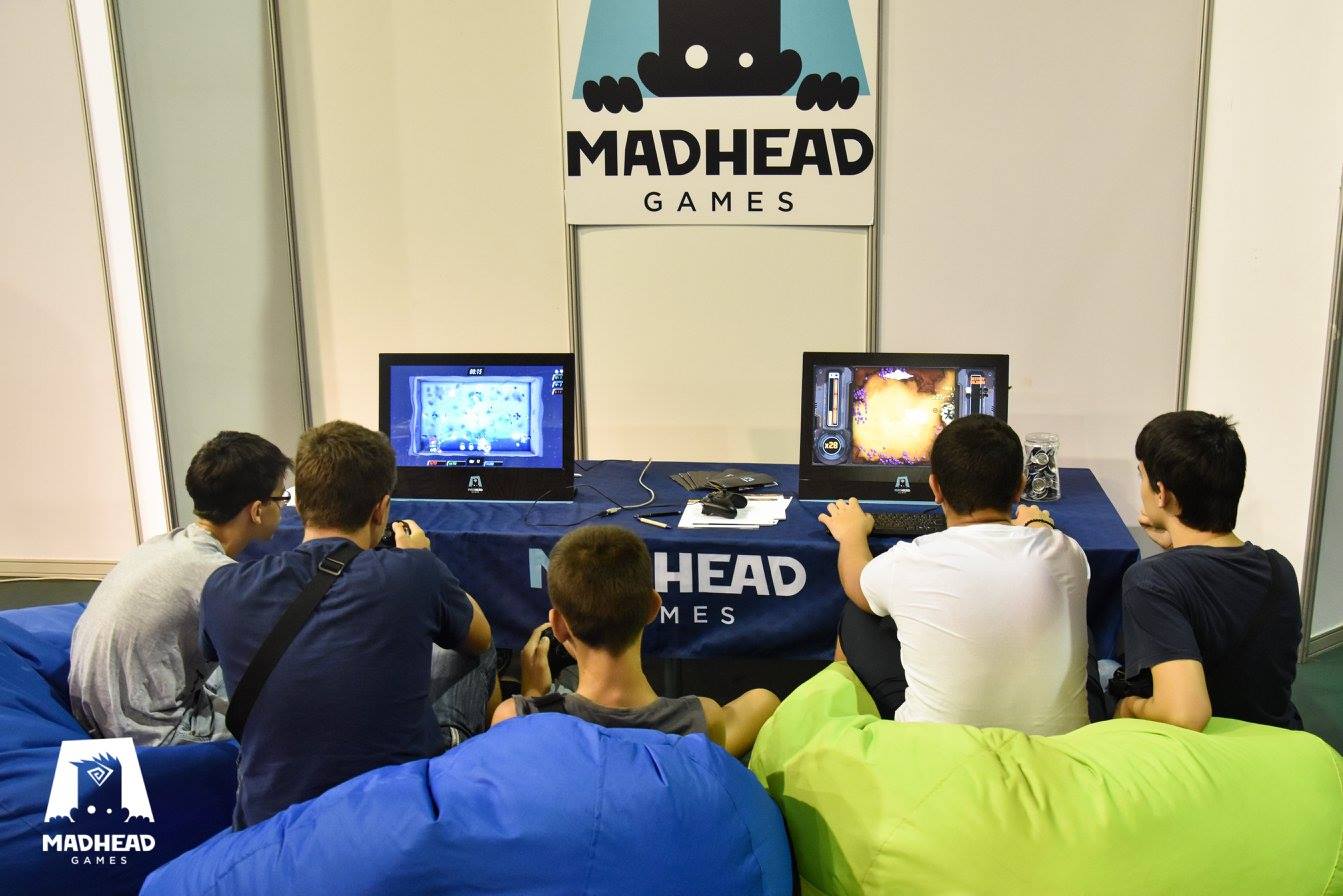 Belgrade, Rocking Pilot.jpg